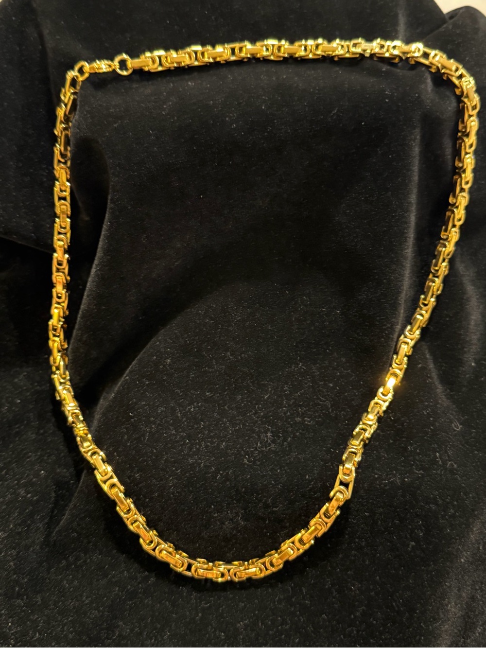 Vintage Gold Tone Byzantine Interlocking Link Statement Necklace